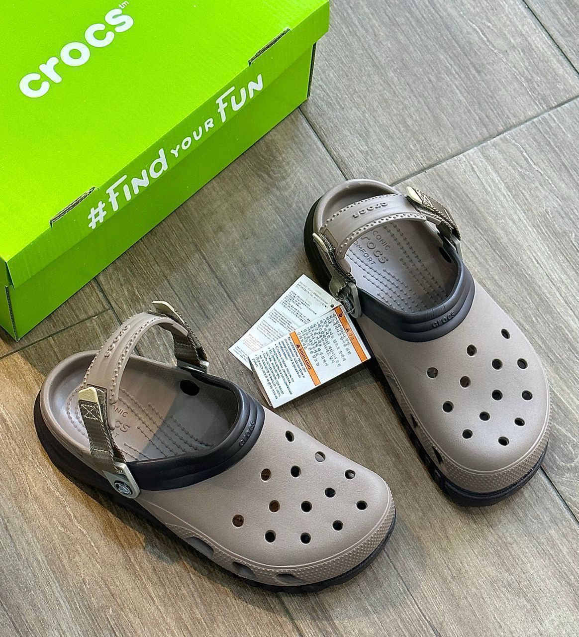 crocs clogs
