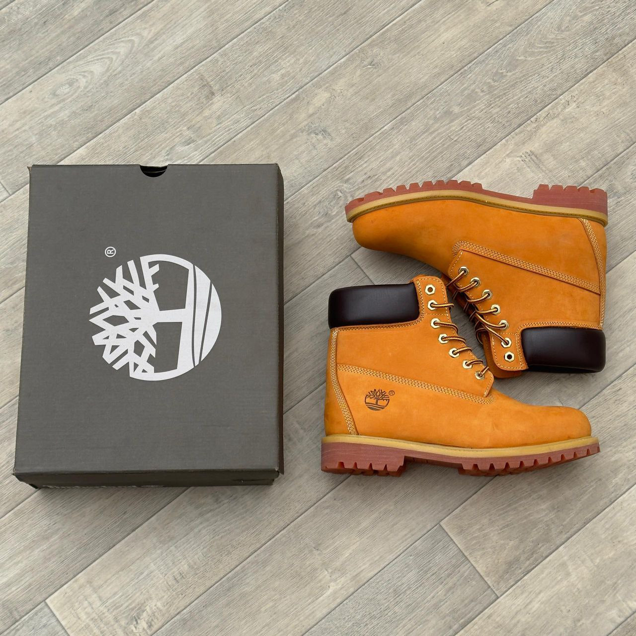 TIMBERLAND PREMIUM 6-INCH WATERPROOF BOOTS “YELLOW”