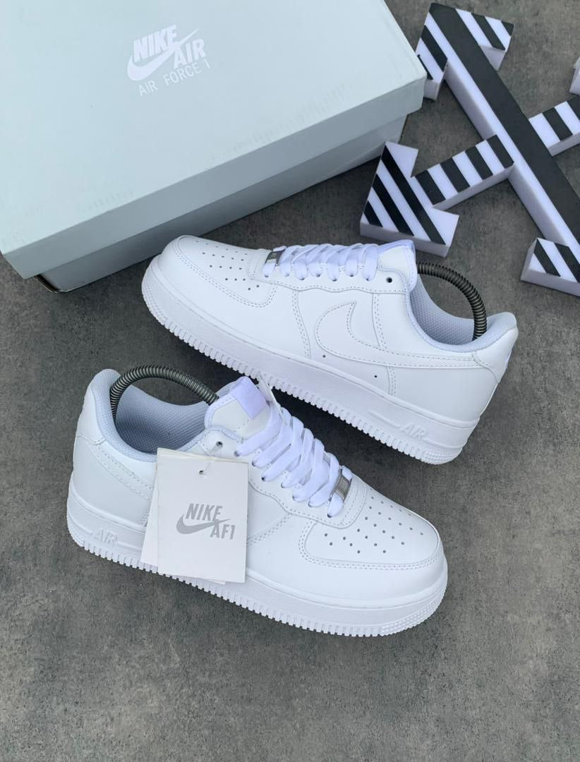 Nike Air Force 1 '07