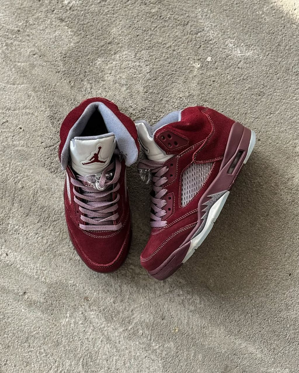 AIR JORDAN 5 RETRO "BURGUNDY"