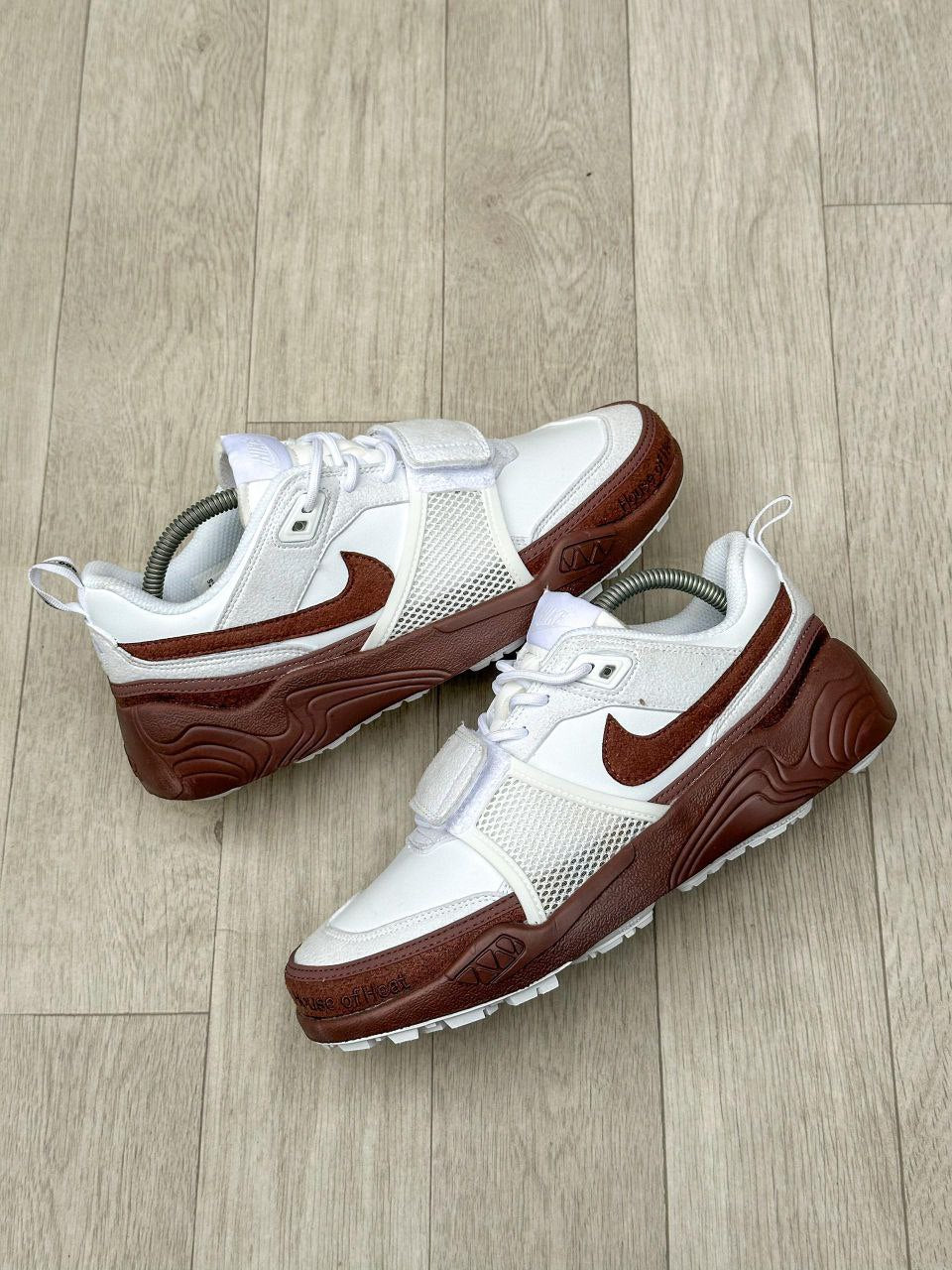 Nike Zoom Field Jaxx X Travis Scott