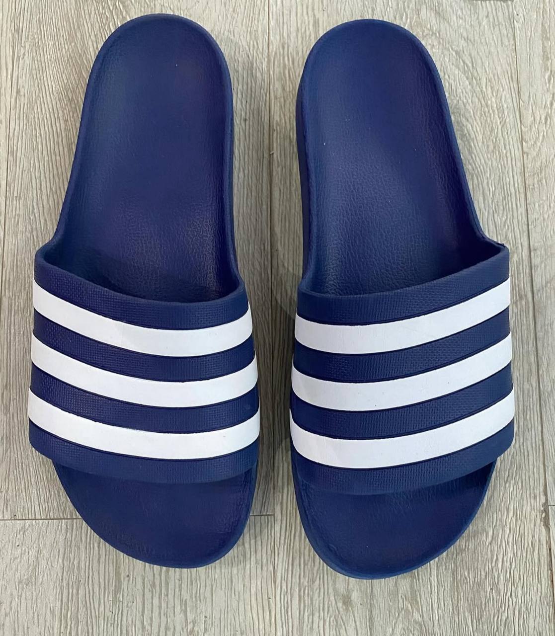 Adidas Adilette Slides