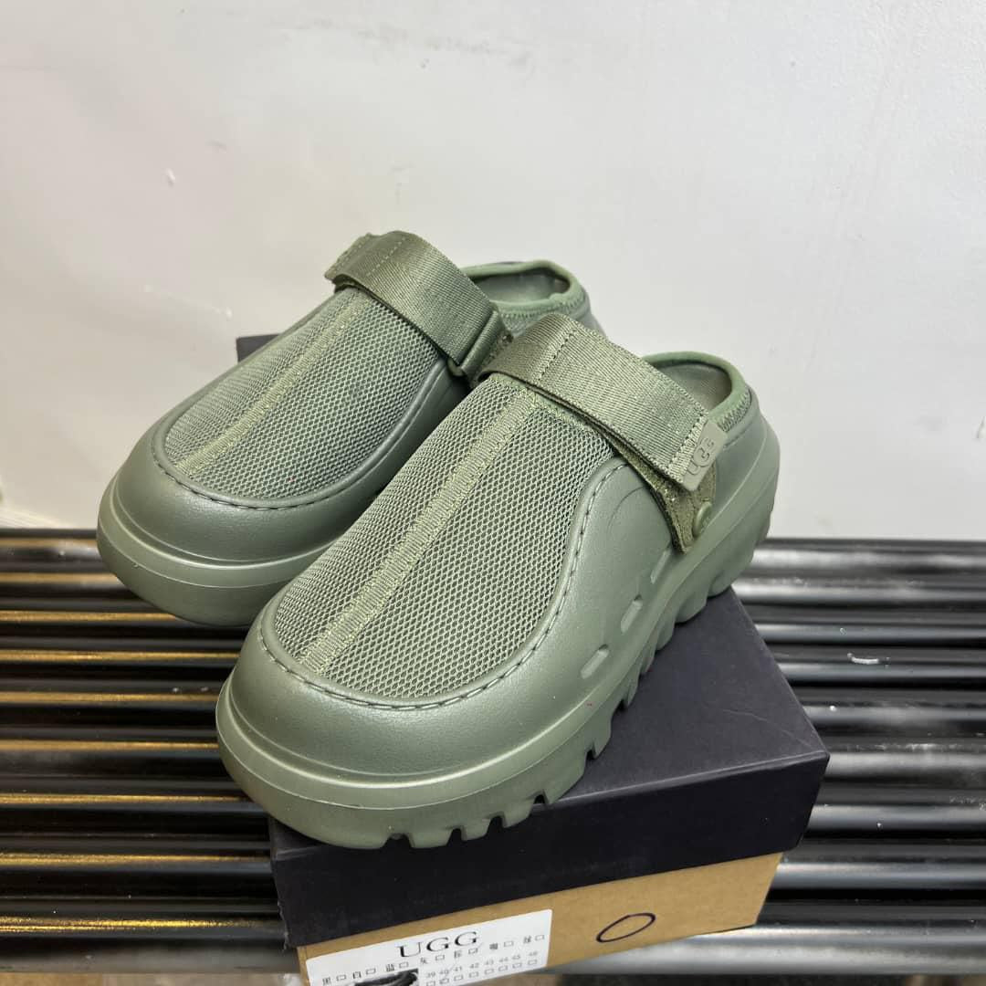 UGG Peakmod Clogs
