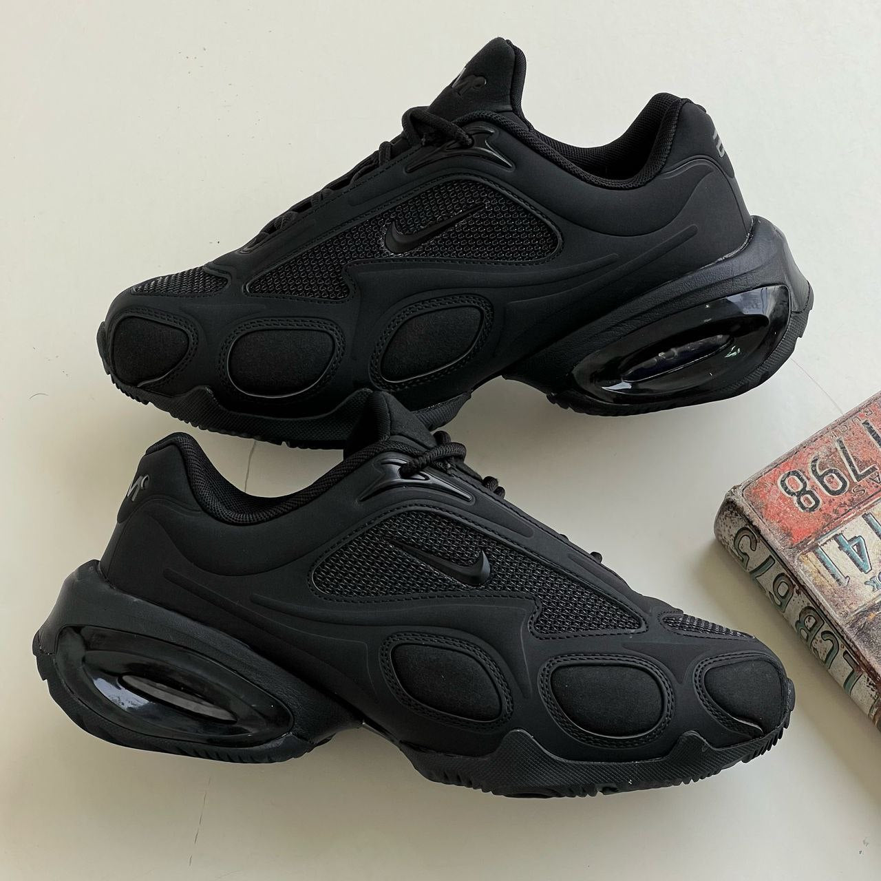 NIKE AIRMAX MUSE